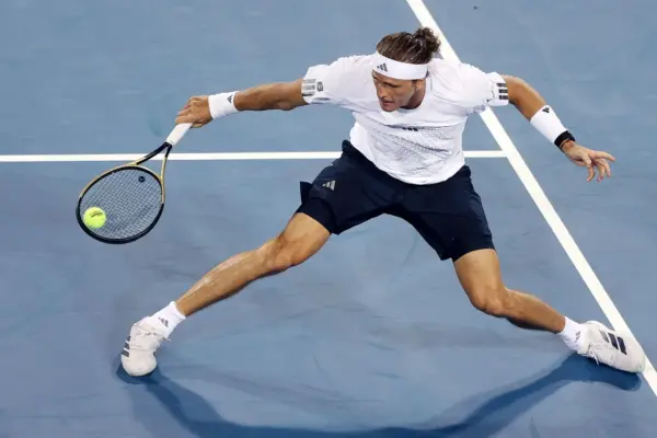 Cincinnati ATP Masters: Zverev kämpft sich weiter, Djokovic scheidet früh aus