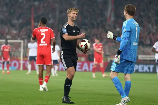 Schalke 04 feiert ersten Bundesliga-Sieg nach langer Wartezeit