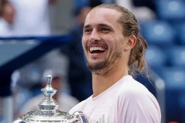 Alexander Zverev feiert US-Open-Titel in New Yorker Nachtclub Alexander Zverev feiert US-Open-Titel in New Yorker Nachtclub