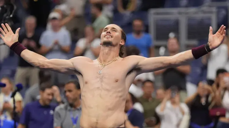 New York: Zverev kämpft sich bei den US Open durch
