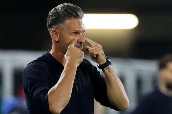 Como feiert historischen Champions-League-Sieg gegen RB Leipzig
